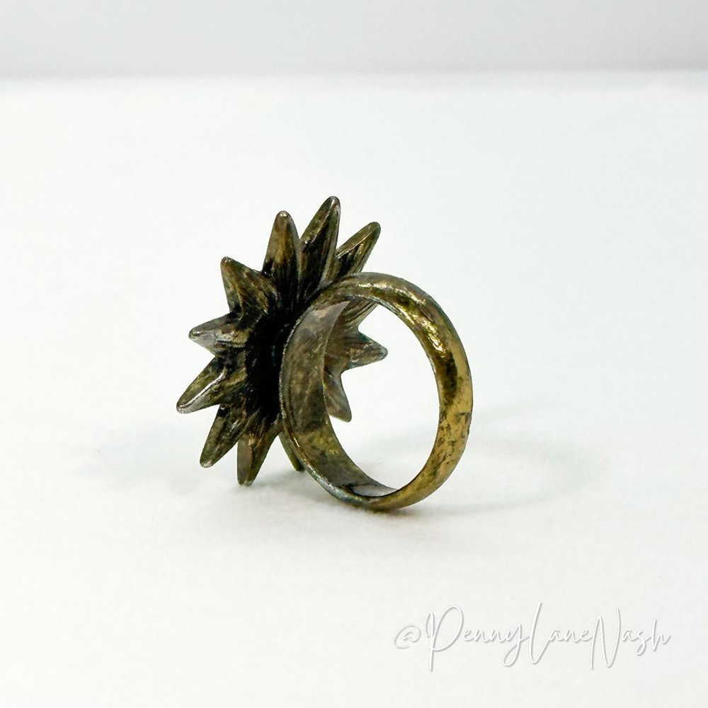 Vintage Firework Mini Gem Cluster Ring - Picture 5 of 6